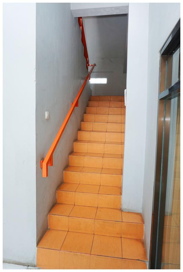 Budi House & Food Station Bandung Exterior foto