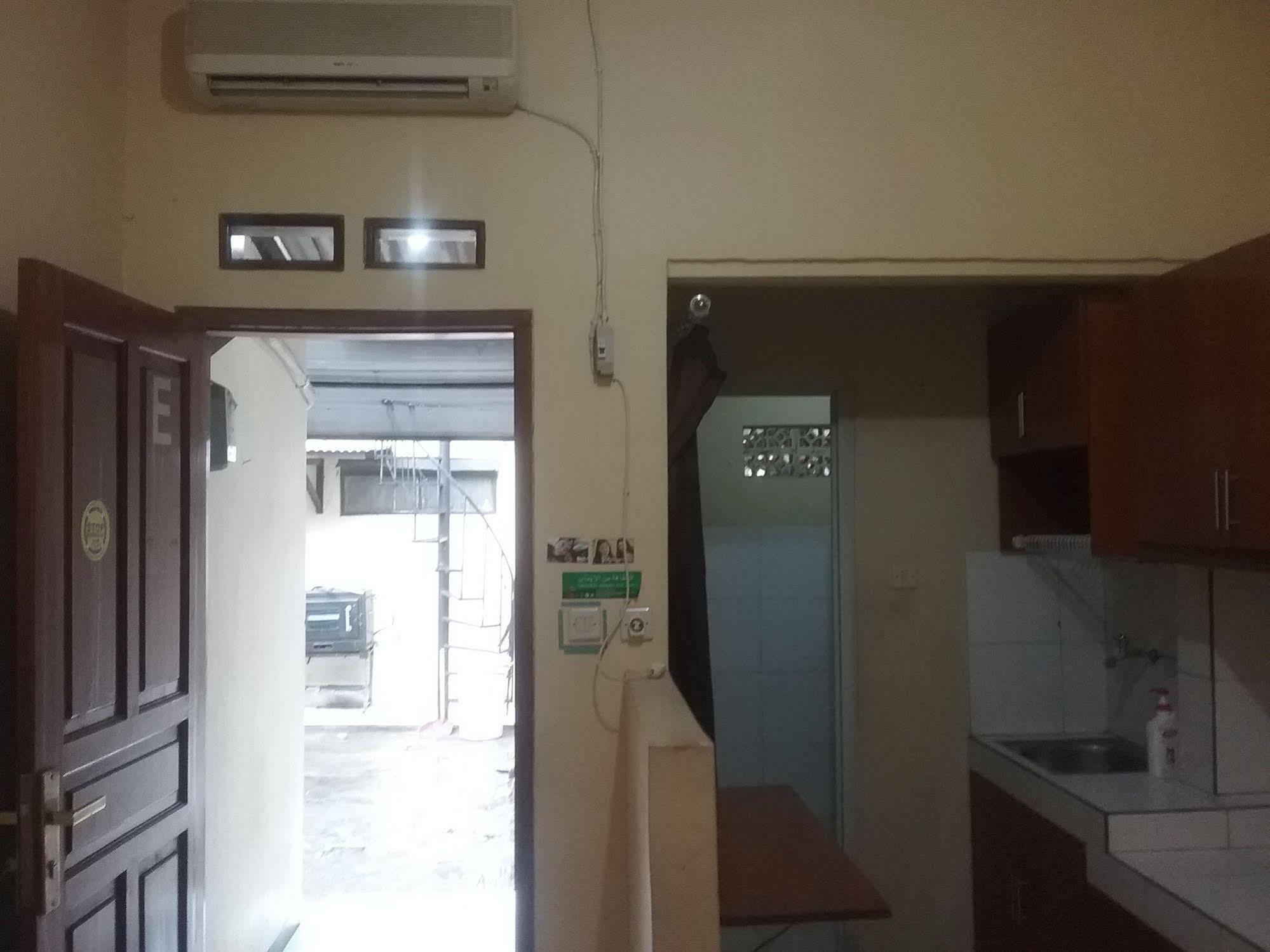 Budi House & Food Station Bandung Exterior foto